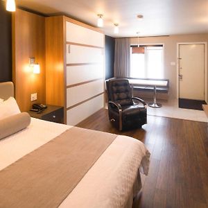 Deluxe Queen Room Two Queen Beds
